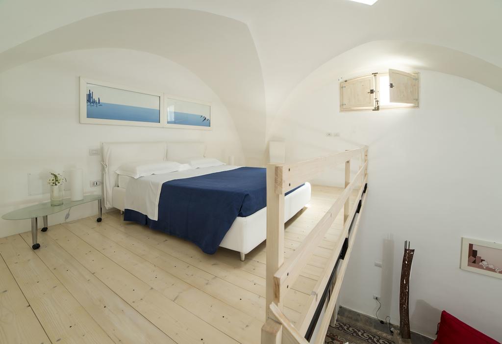 Relais Carlo V - Palazzo Storico 2*