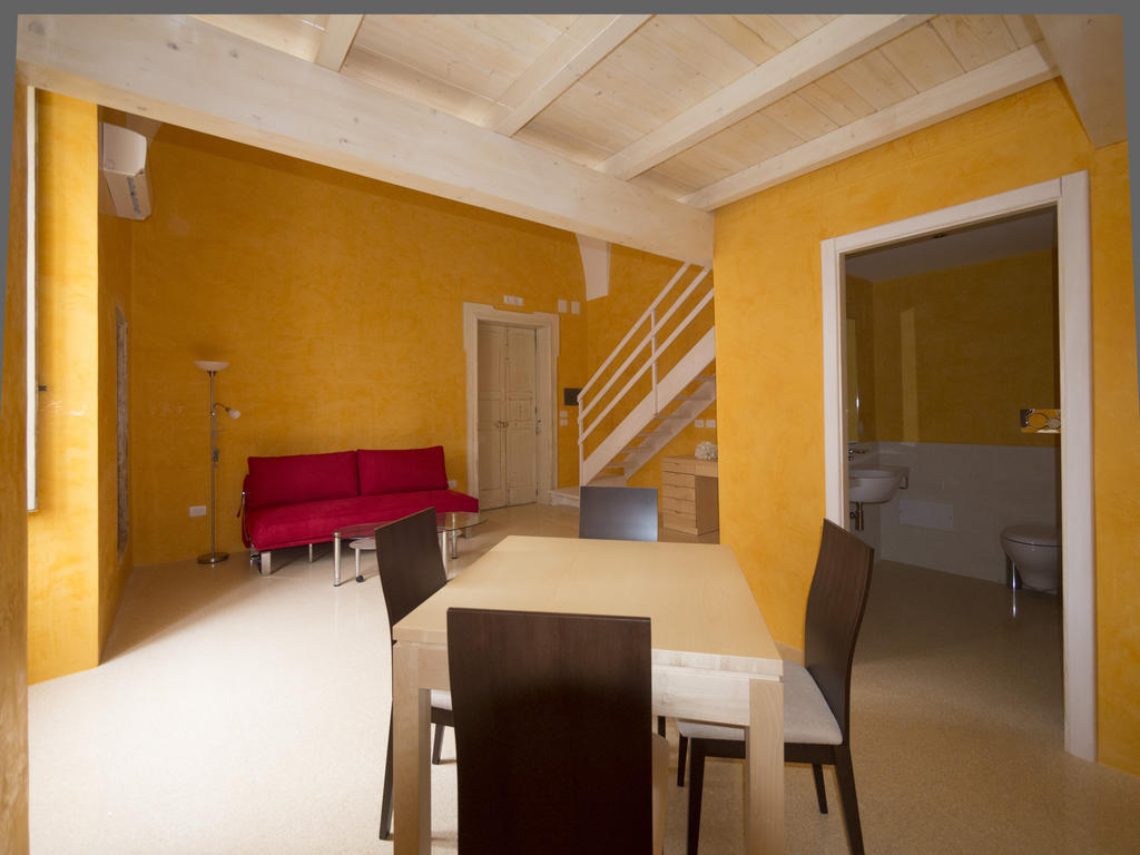 Frühstückspension Relais Carlo V - Palazzo Storico 2*